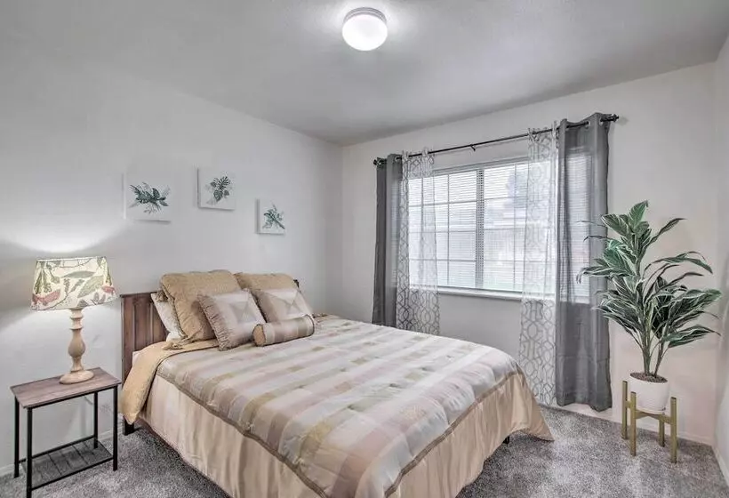 Renovated Bakersfield Home W/ Private Yard!