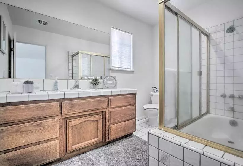 Renovated Bakersfield Home W/ Private Yard!