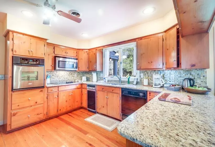 Rural And Spacious Virginia Home On ~ 2 Acres!