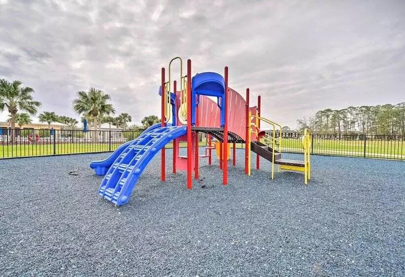 Sebring  Sand Trap  Home   Swim & Golf!