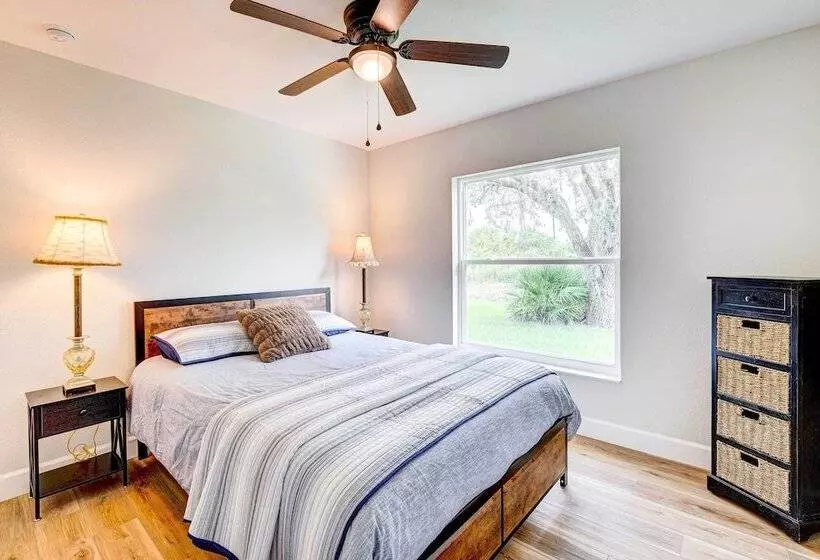 Sebring  Sand Trap  Home   Swim & Golf!