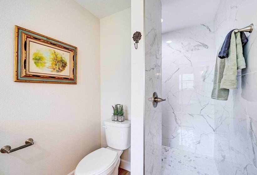 Sebring Sand Trap Home Swim & Golf!