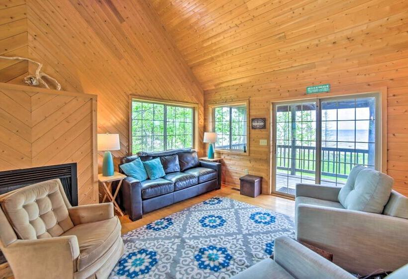 Secluded Lake Michigan Home: Private Fire Pit