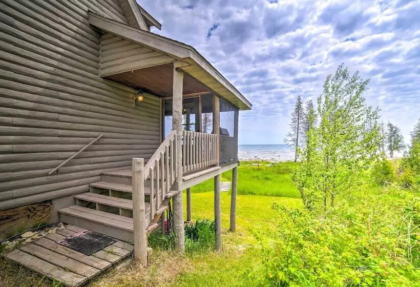 Secluded Lake Michigan Home: Private Fire Pit