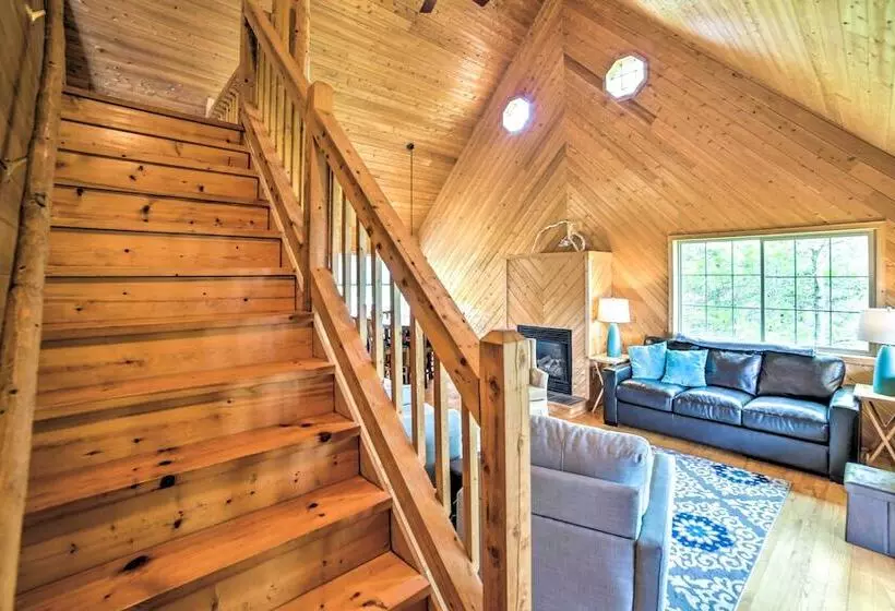 Secluded Lake Michigan Home: Private Fire Pit