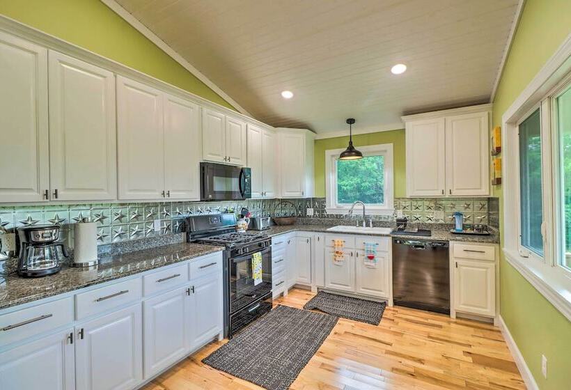 Secluded Timbo Retreat Hike, Swim & Kayak!