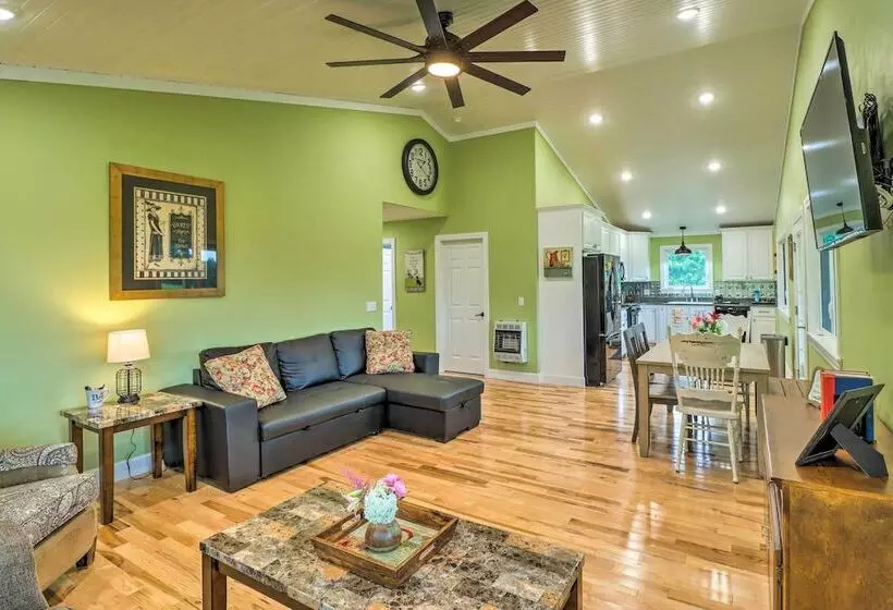 Secluded Timbo Retreat   Hike, Swim & Kayak!