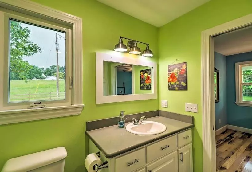 Secluded Timbo Retreat   Hike, Swim & Kayak!