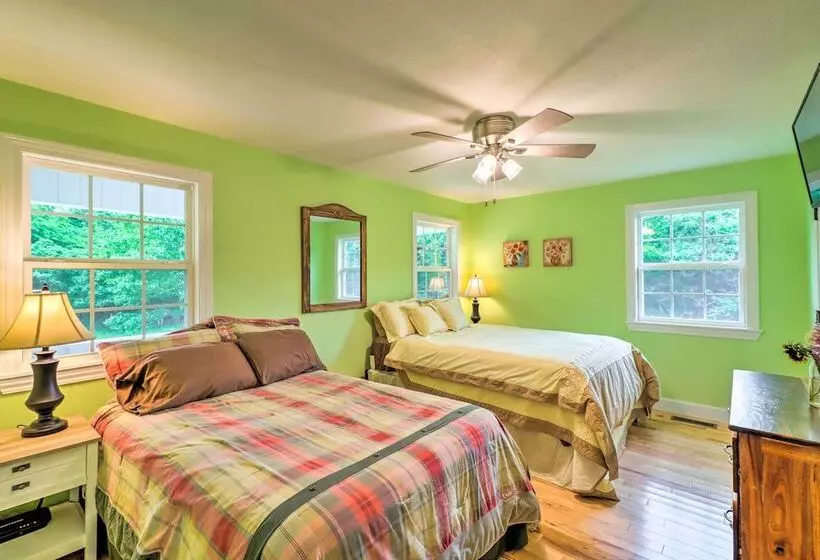 Secluded Timbo Retreat   Hike, Swim & Kayak!