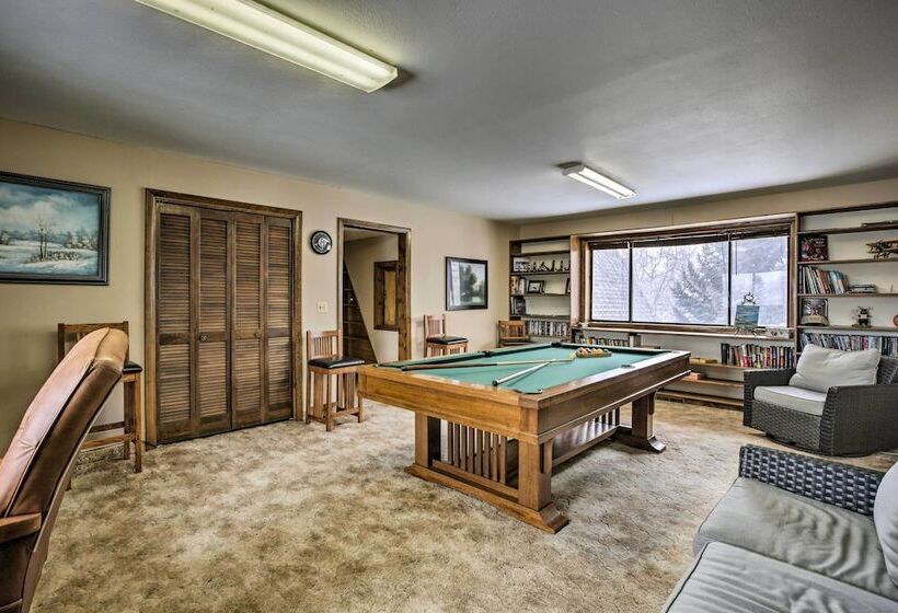 Serene Creekside Sheridan Getaway: Mountain Views!