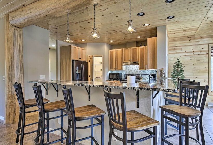 Spacious Hurley Home W/ Game Room Near Lakes