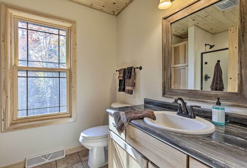 Spacious Hurley Home W/ Game Room Near Lakes