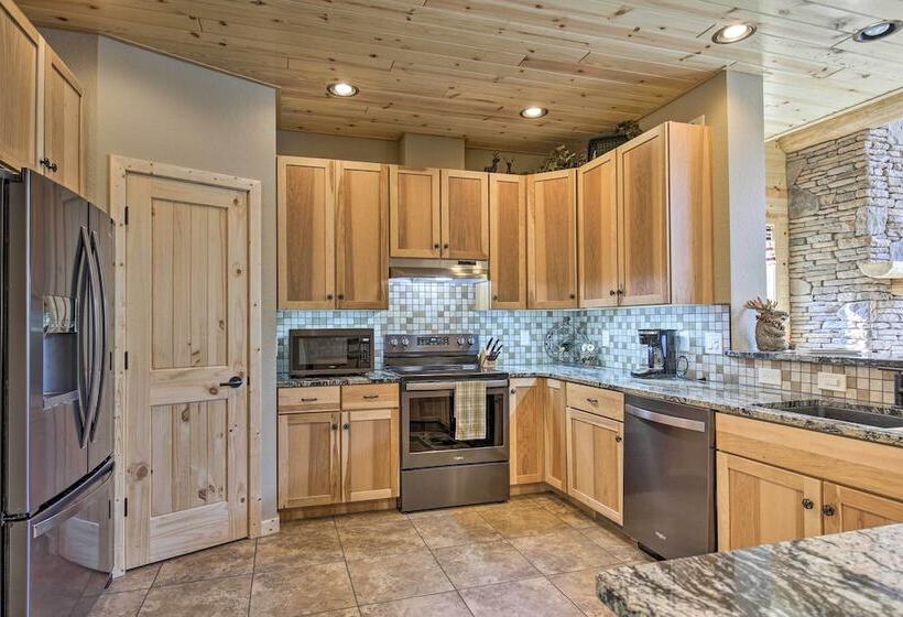 Spacious Hurley Home W/ Game Room Near Lakes