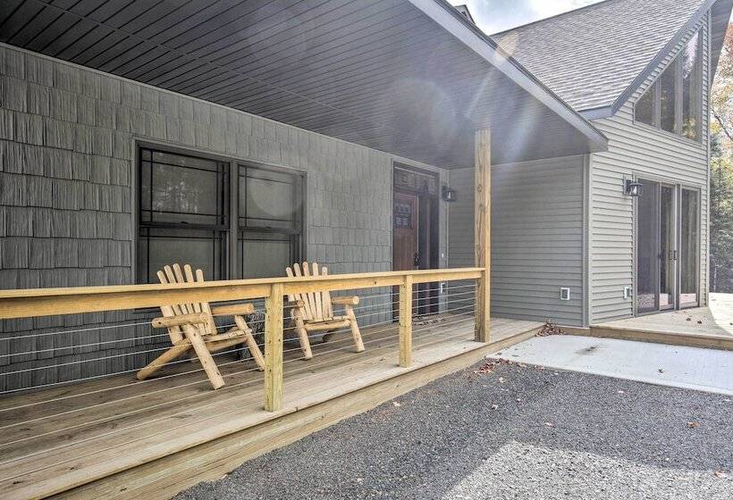 Spacious Hurley Home W/ Game Room Near Lakes