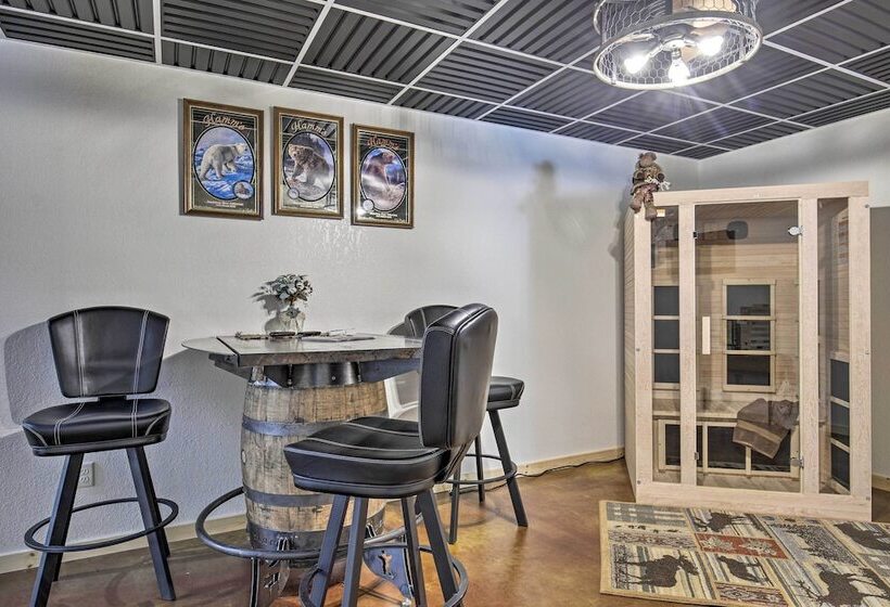 Spacious Hurley Home W/ Game Room Near Lakes