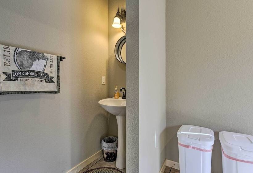 Spacious Hurley Home W/ Game Room Near Lakes