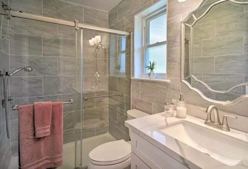 Updated Baton Rouge Home W/ Grill ~ 10 Mi To Dtwn!