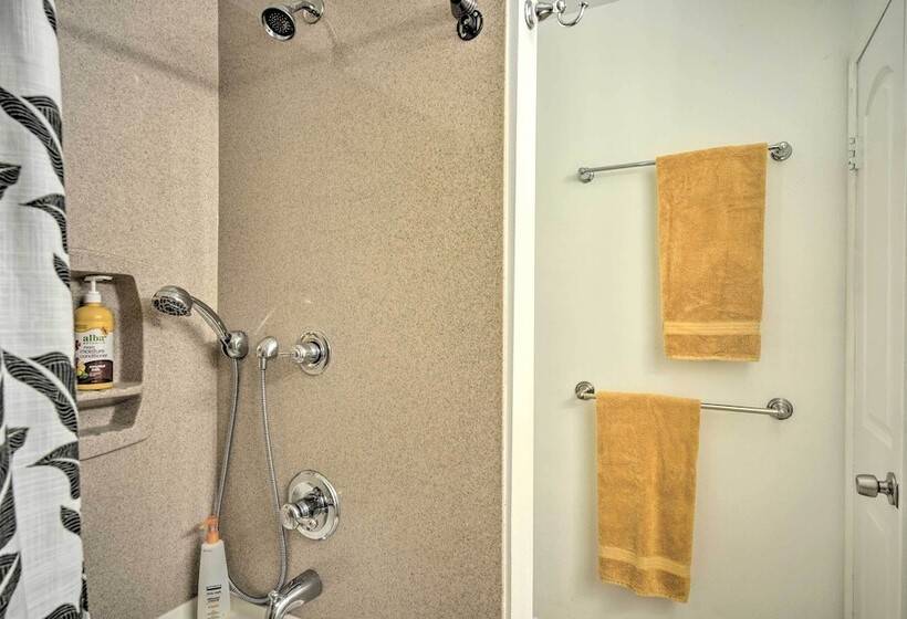 Updated Baton Rouge Home W/ Grill ~ 10 Mi To Dtwn!