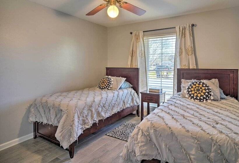 Updated Baton Rouge Home W/ Grill ~ 10 Mi To Dtwn!