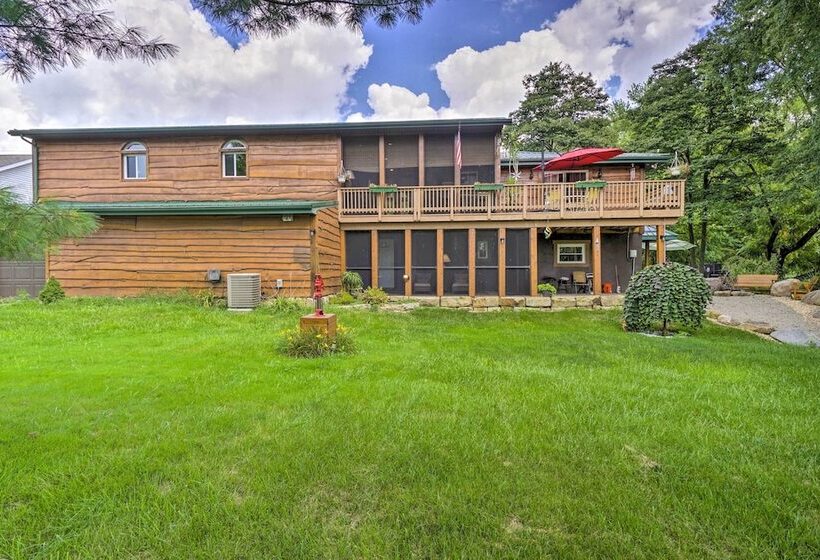 Updated Buckeye Lake Retreat W/ Game Room!