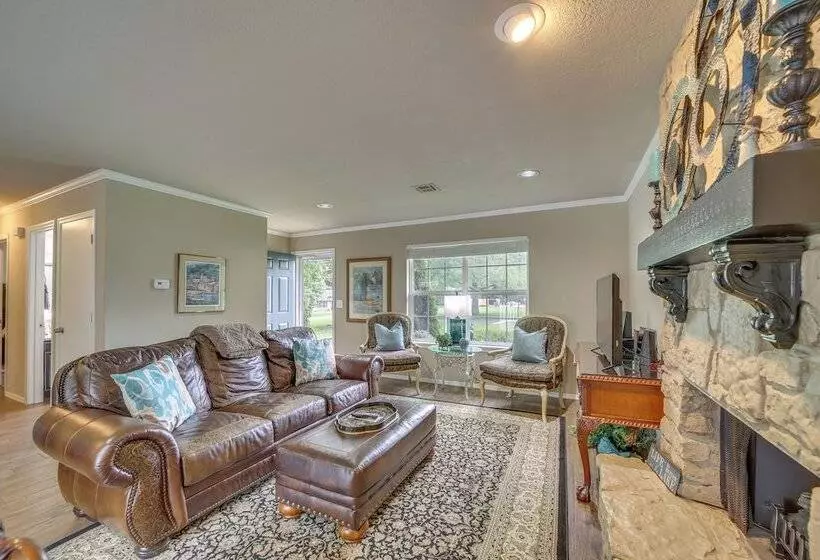 Grand Lake Cottage W/ Pool Access Near Shangri La!