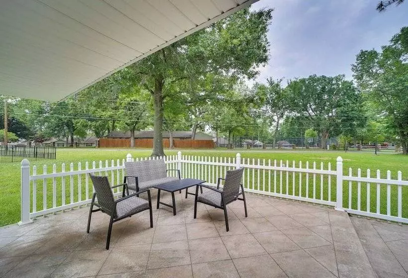 Grand Lake Cottage W/ Pool Access Near Shangri La!