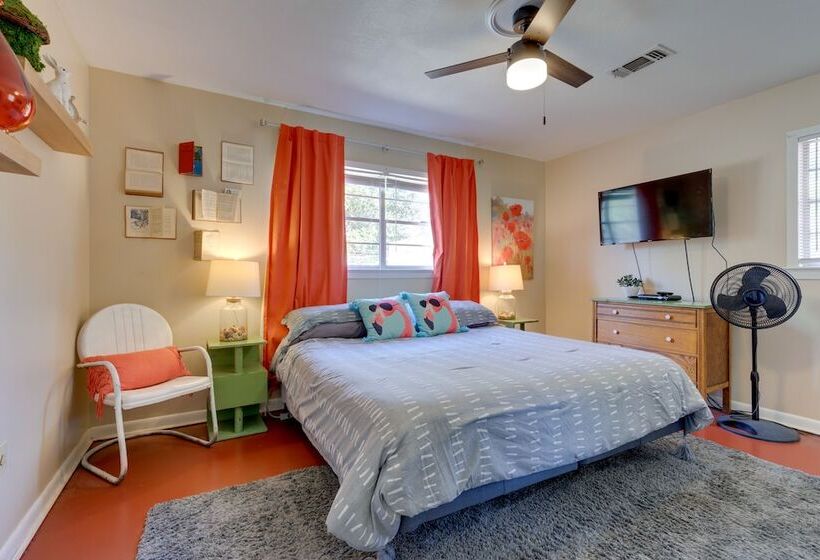 Vibrant Pass Christian Oasis 3 Blocks To Beach!