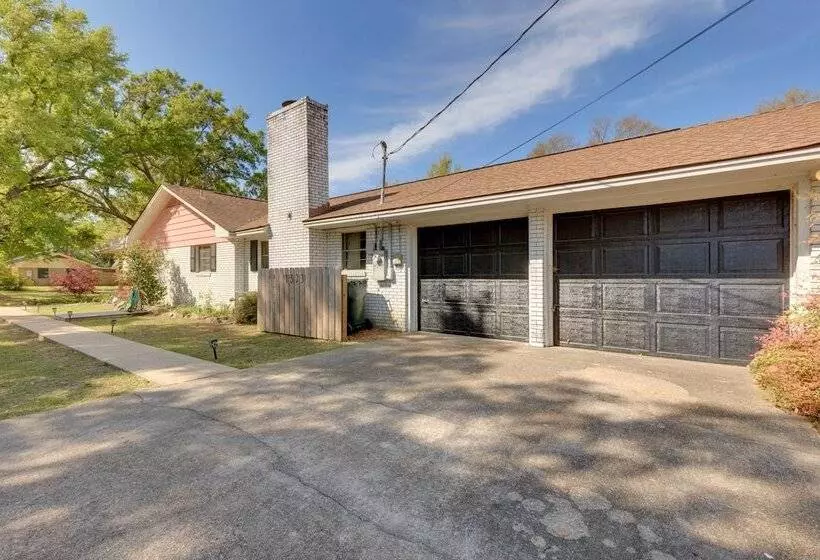 Vibrant Pass Christian Oasis   3 Blocks To Beach!