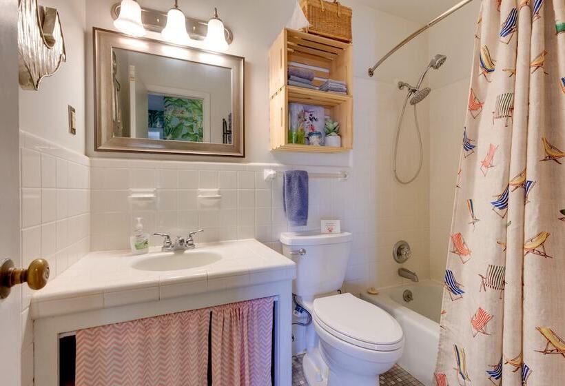 Vibrant Pass Christian Oasis 3 Blocks To Beach!