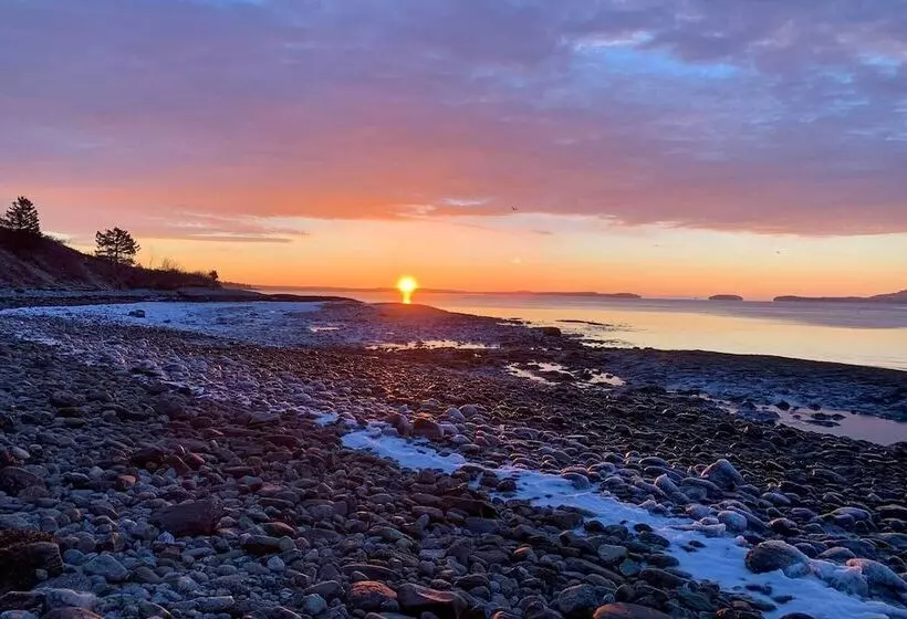 Oceanfront Frenchman Bay Home: Stunning View!