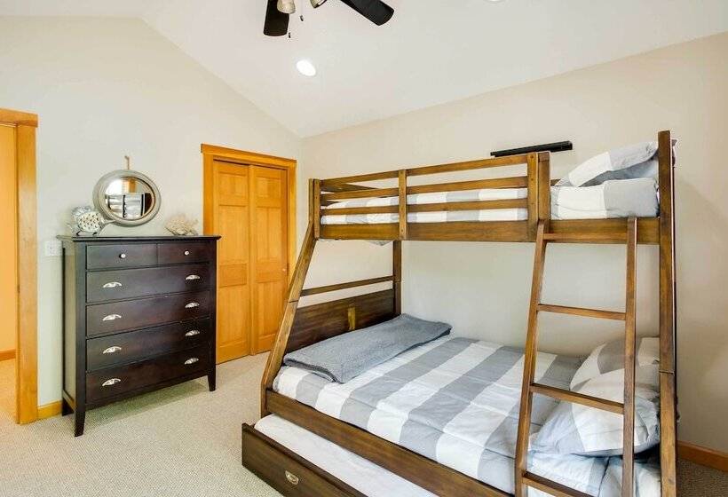 Laconia Home W/ Beach   1/2 Mi To Weirs Beach