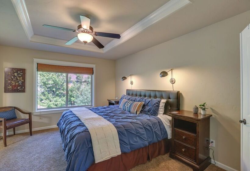 Family Friendly Bend Home: 1 Mi To Downtown!