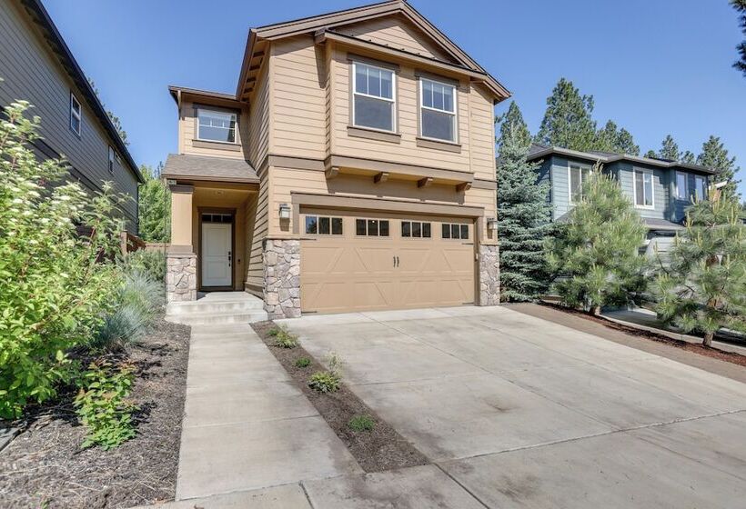 Family Friendly Bend Home: 1 Mi To Downtown!