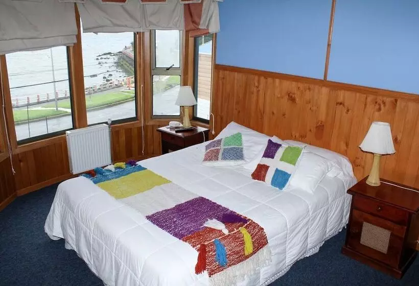 Amable Hotel Don Lucas