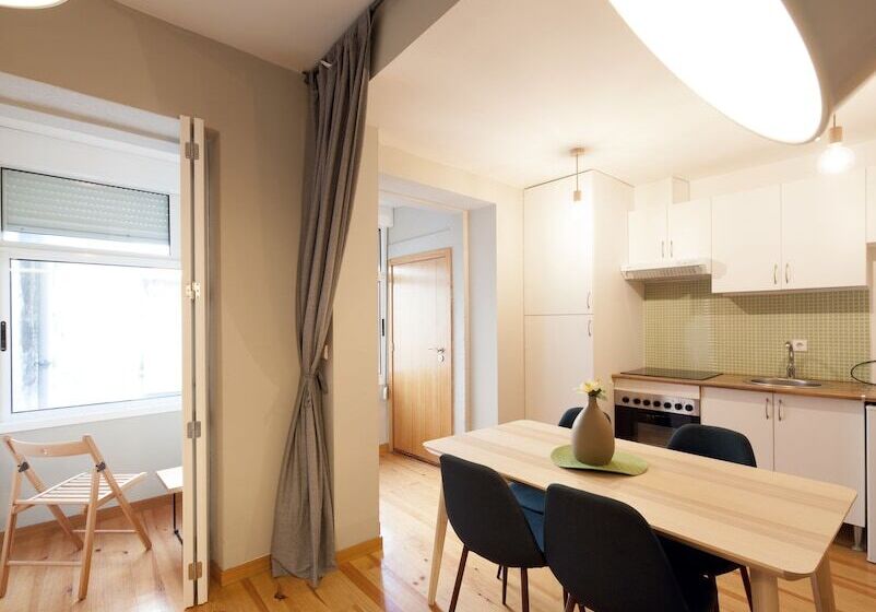 Aparthotel Oporto Entreparedes