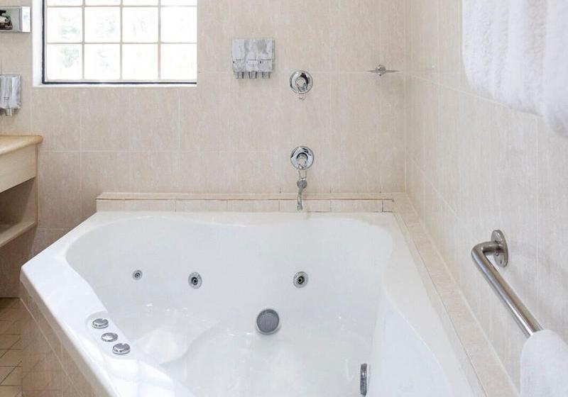 Hawkesbury Race Club Motel