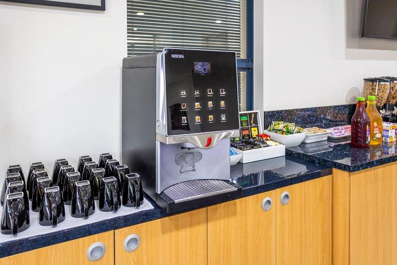 Hawkesbury Race Club Motel