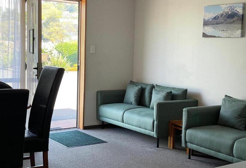 فندق Asure Ambassador Motor Lodge