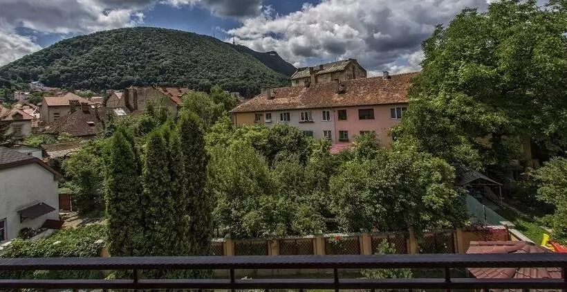 ホテル Pensiunea La Residenza