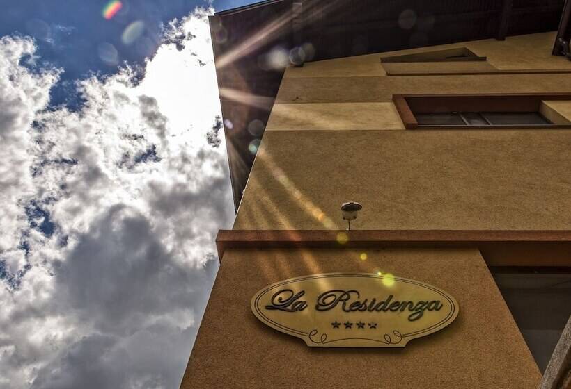 호텔 Pensiunea La Residenza