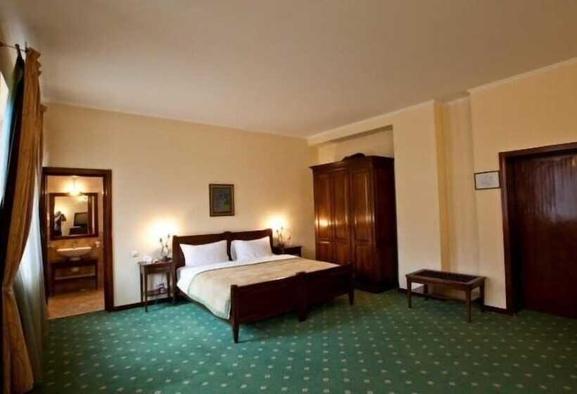 호텔 Pensiunea La Residenza