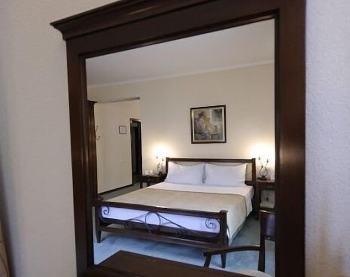 호텔 Pensiunea La Residenza