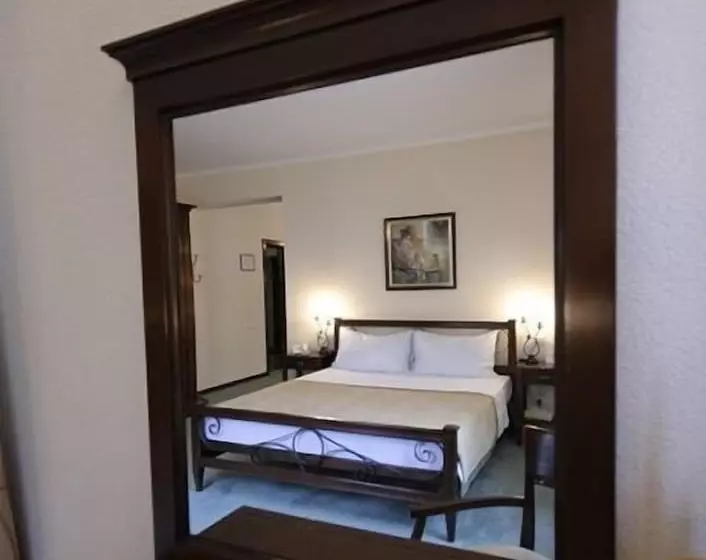 ホテル Pensiunea La Residenza