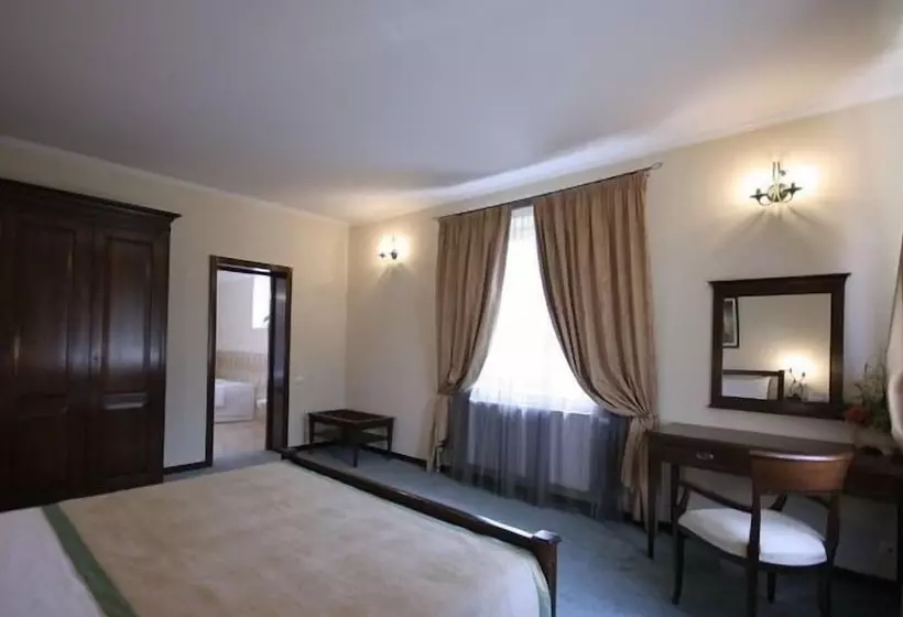ホテル Pensiunea La Residenza