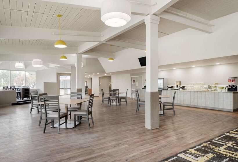 בית מלון כפרי Quality Inn Idaho Falls