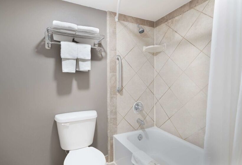 בית מלון כפרי Quality Inn Idaho Falls