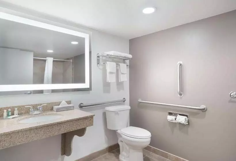 ホテル Quality Inn Idaho Falls