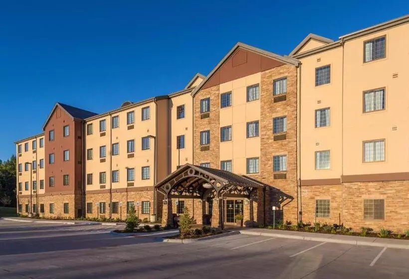 ホテル Staybridge Suites Omaha West By Ihg