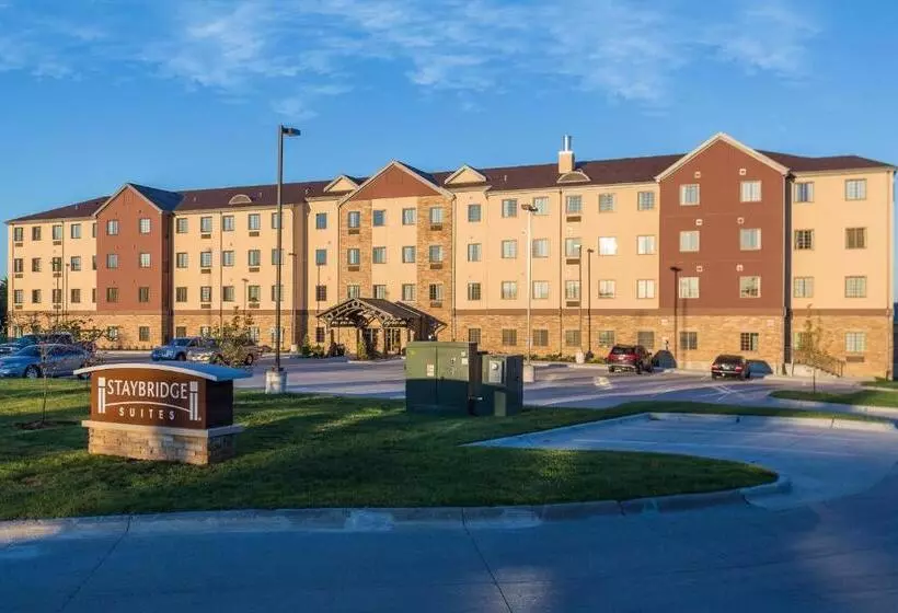 ホテル Staybridge Suites Omaha West By Ihg