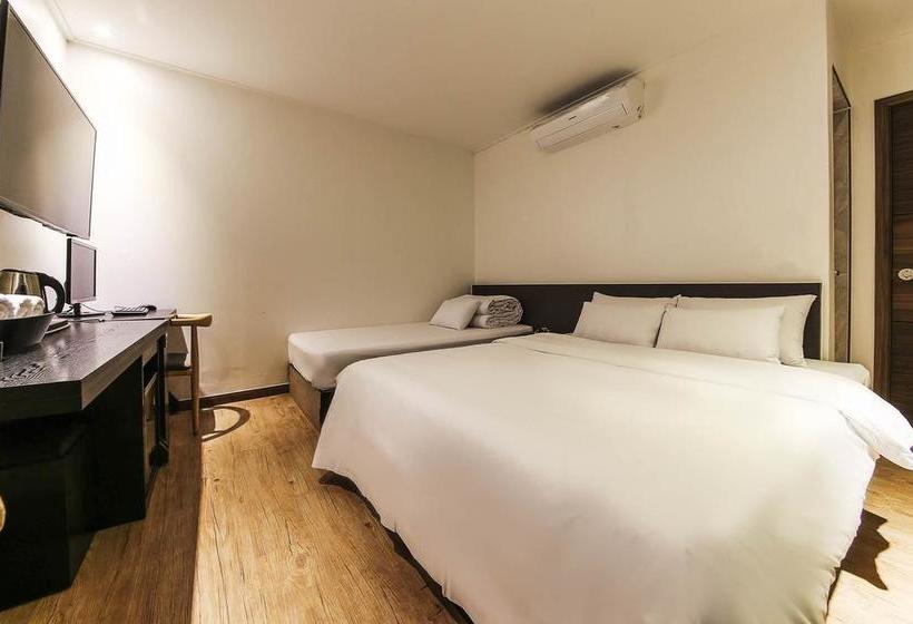 فندق Western River